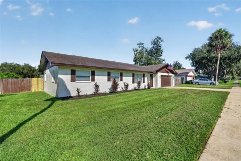 Villa ou maison à vendre à Lakeland, Floride: 4 chambres, 157.38 m2 № 2361333 - photo 2