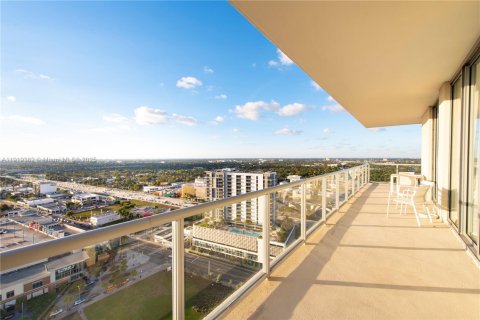 Condo in Miami, Florida, 3 bedrooms  № 1974583 - photo 18