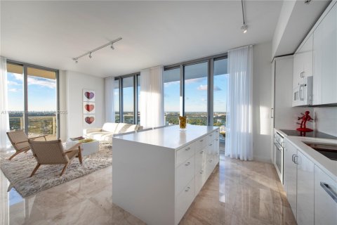 Condo in Miami, Florida, 3 bedrooms  № 1974583 - photo 6
