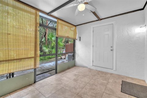 Townhouse in Hollywood, Florida 2 bedrooms, 113.71 sq.m. № 2023404 - photo 17