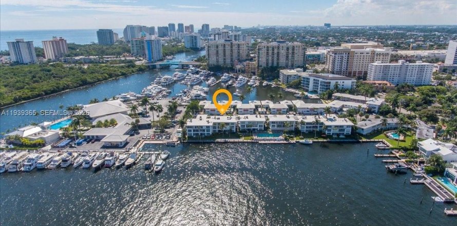 Condominio en Fort Lauderdale, Florida, 2 dormitorios № 2055370