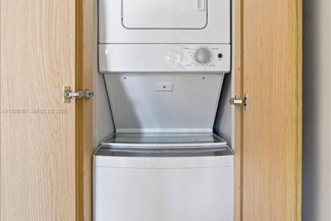 Condominio en venta en Fort Lauderdale, Florida, 2 dormitorios, 95.69 m2 № 2055370 - foto 10