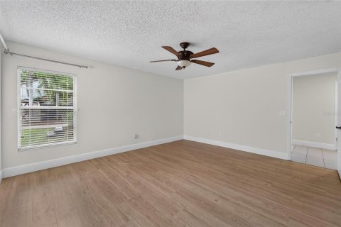 Villa ou maison à vendre à Riverview, Floride: 4 chambres, 219.81 m2 № 2406813 - photo 30