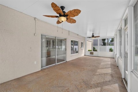 Villa ou maison à vendre à Riverview, Floride: 4 chambres, 219.81 m2 № 2406813 - photo 9