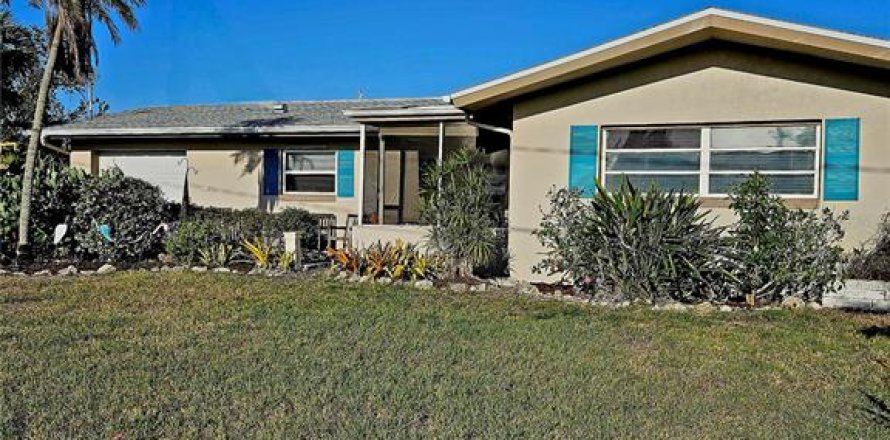 Casa en Punta Gorda, Florida 3 dormitorios, 176.33 m2 № 1795085