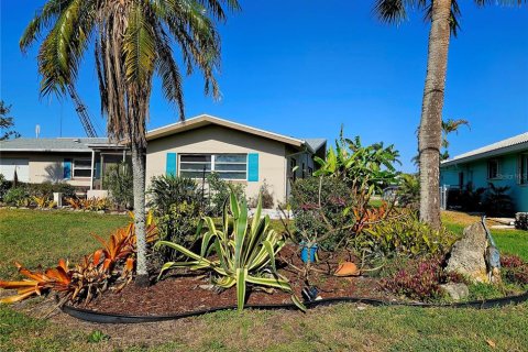 Casa en venta en Punta Gorda, Florida, 3 dormitorios, 176.33 m2 № 1795085 - foto 4