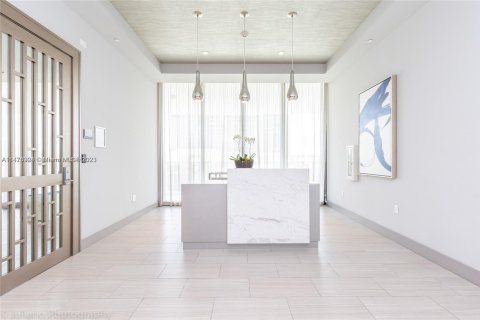 Condo in Doral, Florida, 2 bedrooms  № 2081534 - photo 29