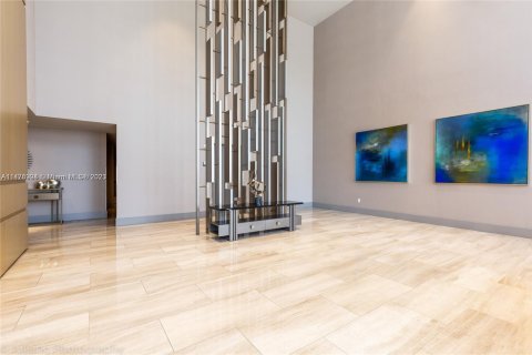 Condo in Doral, Florida, 2 bedrooms  № 2081534 - photo 27