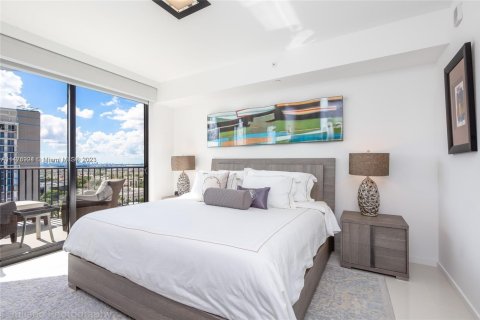 Condo in Doral, Florida, 2 bedrooms  № 2081534 - photo 16