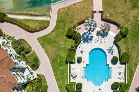 Condominio en venta en Miami Beach, Florida, 3 dormitorios, 254.92 m2 № 1768373 - foto 15