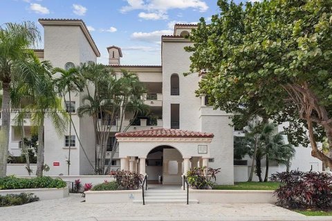 Condominio en venta en Miami Beach, Florida, 3 dormitorios, 254.92 m2 № 1768373 - foto 2