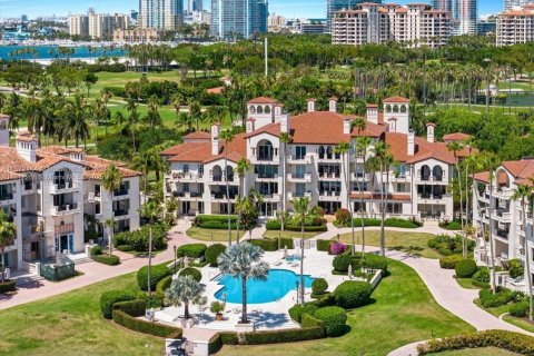 Condominio en venta en Miami Beach, Florida, 3 dormitorios, 254.92 m2 № 1768373 - foto 13
