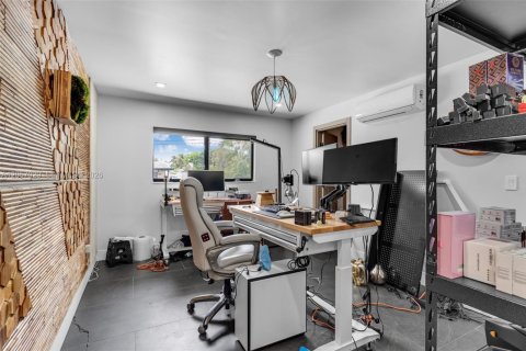 Casa en venta en Fort Lauderdale, Florida, 4 dormitorios, 142.33 m2 № 2269627 - foto 9