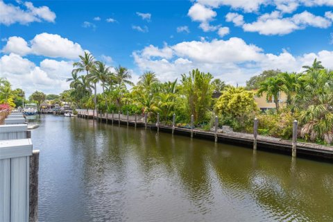 Casa en venta en Fort Lauderdale, Florida, 4 dormitorios, 142.33 m2 № 2269627 - foto 23
