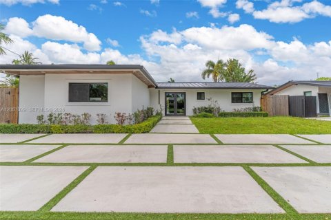 Casa en venta en Fort Lauderdale, Florida, 4 dormitorios, 142.33 m2 № 2269627 - foto 17