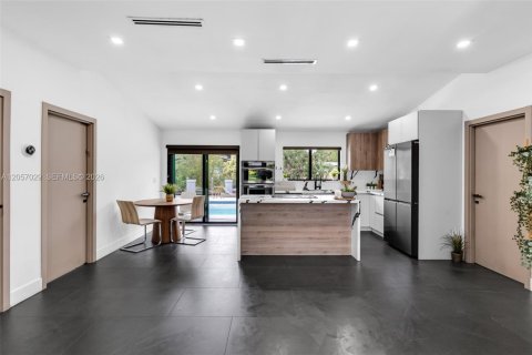Casa en venta en Fort Lauderdale, Florida, 4 dormitorios, 142.33 m2 № 2269627 - foto 24