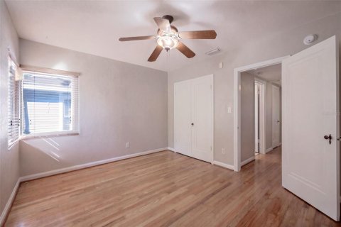 House in Orlando, Florida 3 bedrooms, 162.39 sq.m. № 2431798 - photo 21
