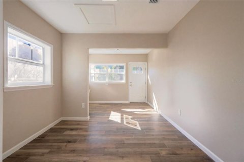 House in Orlando, Florida 3 bedrooms, 162.39 sq.m. № 2431798 - photo 22