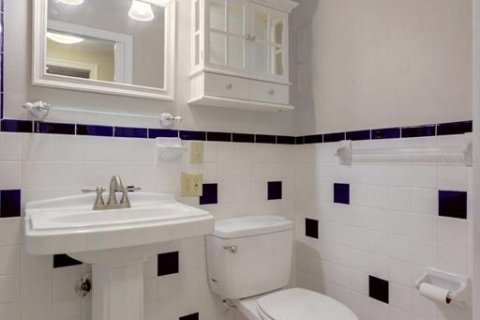 House in Orlando, Florida 3 bedrooms, 162.39 sq.m. № 2431798 - photo 25
