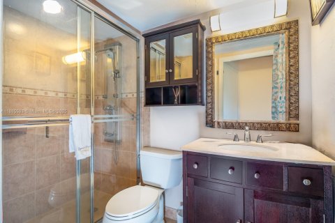 Купить кондоминиум в Майами, Флорида 3 спальни, 124.49м2, № 1932460 - фото 19