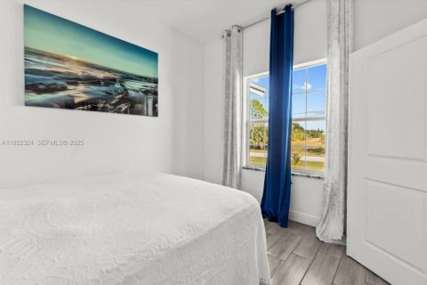 Casa en venta en Port St. Lucie, Florida, 4 dormitorios, 183.57 m2 № 1984254 - foto 26