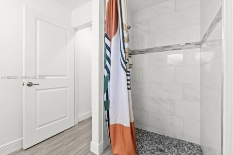 Casa en venta en Port St. Lucie, Florida, 4 dormitorios, 183.57 m2 № 1984254 - foto 28