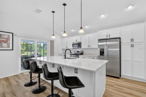 Casa en venta en The Villages, Florida, 3 dormitorios, 180.88 m2 № 2113152 - foto 8