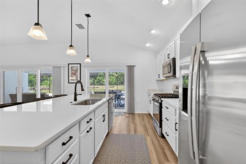 Casa en venta en The Villages, Florida, 3 dormitorios, 180.88 m2 № 2113152 - foto 11