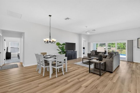 Casa en venta en The Villages, Florida, 3 dormitorios, 180.88 m2 № 2113152 - foto 18