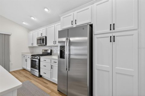 Casa en venta en The Villages, Florida, 3 dormitorios, 180.88 m2 № 2113152 - foto 12