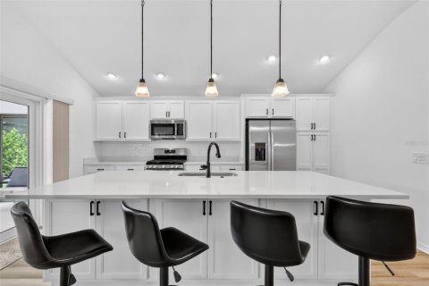 Casa en venta en The Villages, Florida, 3 dormitorios, 180.88 m2 № 2113152 - foto 9