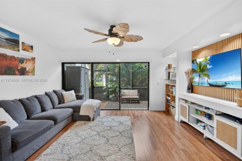 Townhouse in Davie, Florida 2 bedrooms, 123.37 sq.m. № 2040445 - photo 18