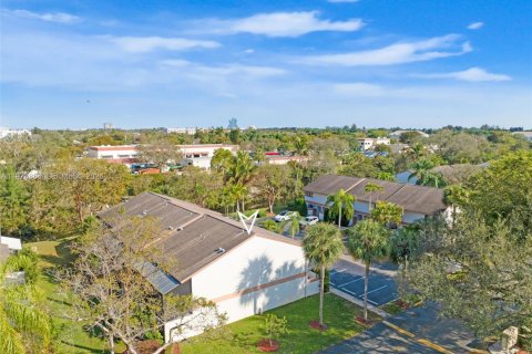 Townhouse in Davie, Florida 2 bedrooms, 123.37 sq.m. № 2040445 - photo 5