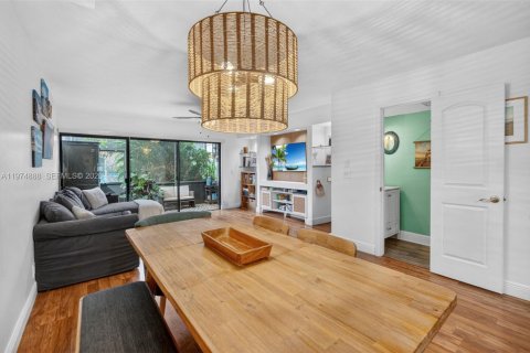 Townhouse in Davie, Florida 2 bedrooms, 123.37 sq.m. № 2040445 - photo 15