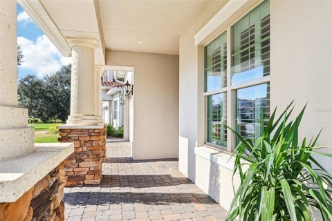House in Orlando, Florida 4 bedrooms, 398.27 sq.m. № 2095594 - photo 2