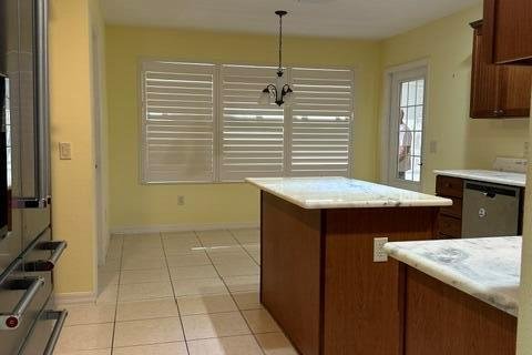House in The Villages, Florida 3 bedrooms, 158.21 sq.m. № 2177516 - photo 17
