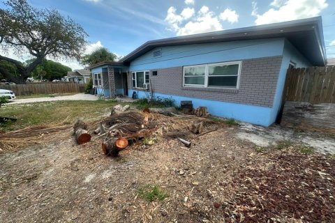 Casa en venta en Tarpon Springs, Florida, 4 dormitorios, 176.61 m2 № 1622757 - foto 3