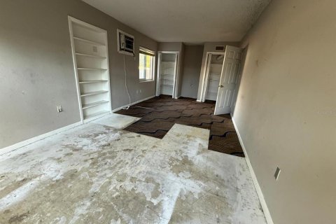 Casa en venta en Tarpon Springs, Florida, 4 dormitorios, 176.61 m2 № 1622757 - foto 12