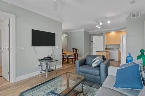 Copropriété à vendre à Fort Myers, Floride: 2 chambres, 93.18 m2 № 1935713 - photo 3