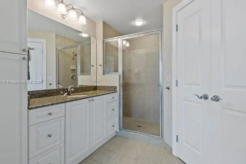 Copropriété à vendre à Fort Myers, Floride: 2 chambres, 93.18 m2 № 1935713 - photo 15