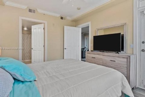 Copropriété à vendre à Fort Myers, Floride: 2 chambres, 93.18 m2 № 1935713 - photo 9