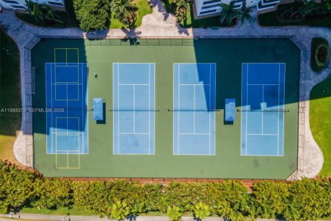 Condominio en venta en Hallandale Beach, Florida, 3 dormitorios, 144.93 m2 № 2056287 - foto 17