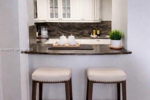 Condominio en venta en Hallandale Beach, Florida, 3 dormitorios, 144.93 m2 № 2056287 - foto 10