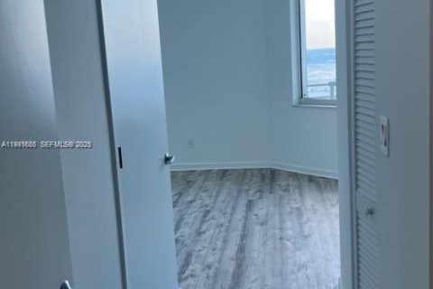 Снять в аренду кондоминиум в Майами, Флорида 2 спальни, 102.66м2, № 1990159 - фото 10