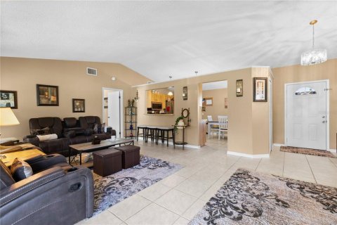 Casa en venta en Cocoa, Florida, 3 dormitorios, 124.4 m2 № 1734995 - foto 10