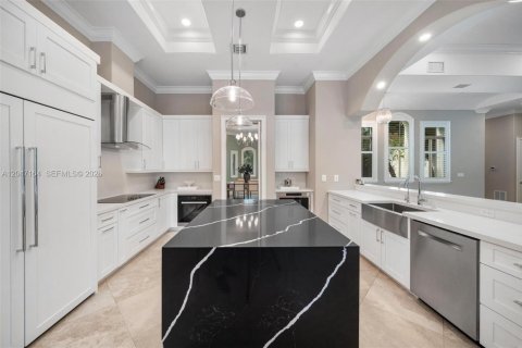 Villa ou maison à louer à Pinecrest, Floride: 5 chambres, 449.46 m2 № 2282920 - photo 2