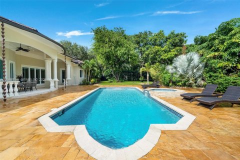 Villa ou maison à louer à Pinecrest, Floride: 5 chambres, 449.46 m2 № 2282920 - photo 30