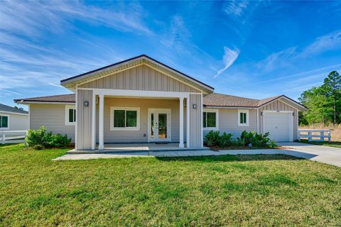 House in Hawthorne, Florida 3 bedrooms, 134.62 sq.m. № 1108425 - photo 2