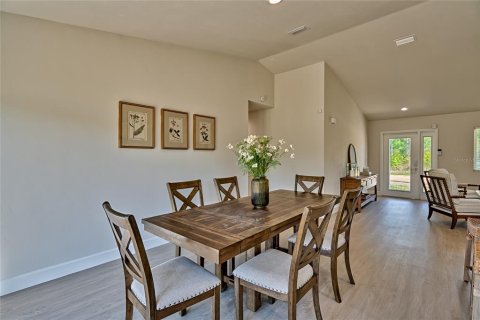 House in Hawthorne, Florida 3 bedrooms, 134.62 sq.m. № 1108425 - photo 17