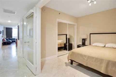 Condo in Hallandale Beach, Florida, 1 bedroom  № 2052751 - photo 10